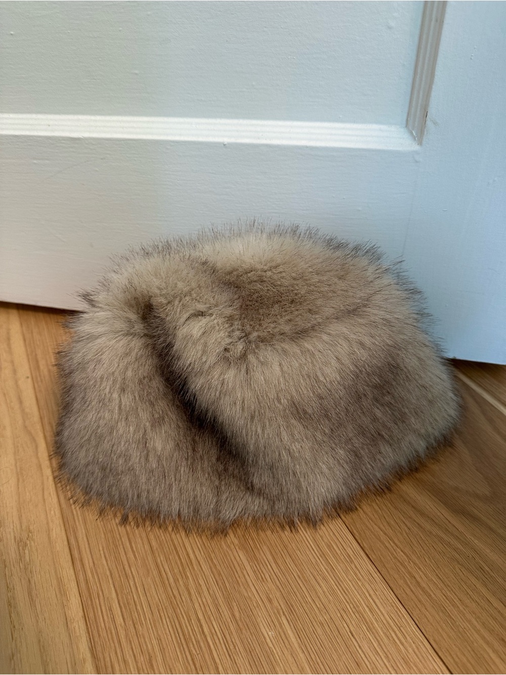 Women’s Faux Fur Hat in Light Brown - Cozy Winter Accessory